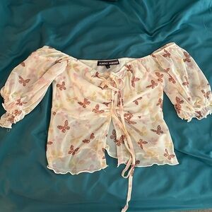 Gorgeous BRAND NEW NEVER BEEN WORN woman’s butterfly TOP